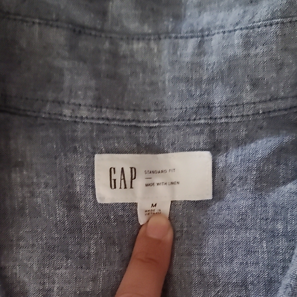 GAP Men's Dark Green Plaid and Light Blue Casual Shirts - Picture 3 of 3